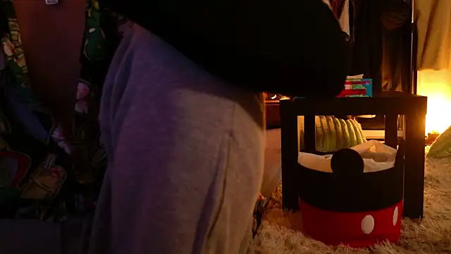 Snapshot of Ashinaga_oj chatting on 02/13/25, 09:41 Ashinaga oj online show from 02/13/25, 09:41