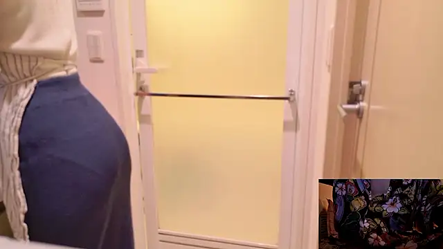 Snapshot of Ashinaga_oj chatting on 09/19/25, 01:45 Ashinaga oj online show from 09/19/25, 01:45