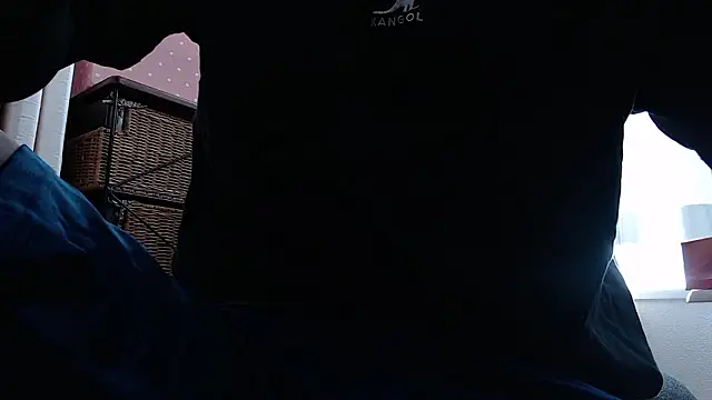 Snapshot of Ashinaga_oj chatting on 10/05/25, 06:56 Ashinaga oj online show from 10/05/25, 06:56