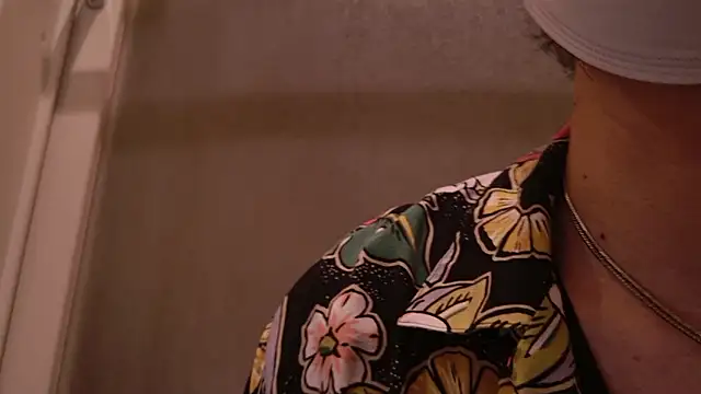 Snapshot of Ashinaga_oj chatting on 10/26/25, 07:03 Ashinaga oj online show from 10/26/25, 07:03