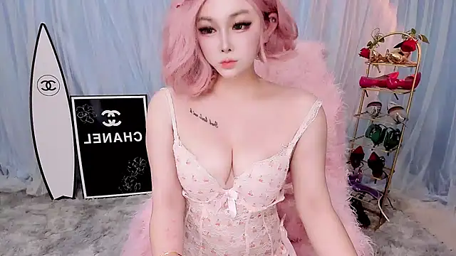 Snapshot of TTT8899 chatting on 11/01/25, 04:09 TTT8899 online show from 11/01/25, 04:09