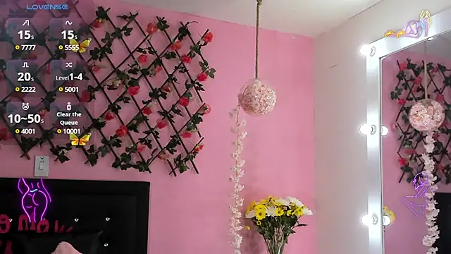 SamaraCortez online show from 03/13/25, 10:21