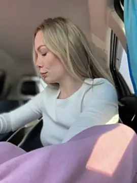 LavenderHot online show from 03/05/25, 05:29