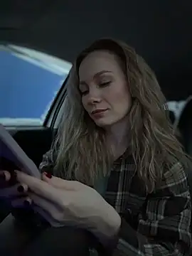 LavenderHot online show from 12/14/25, 02:28