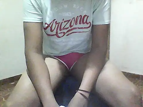Snapshot of kiol45ty chatting on 10/03/25, 02:41 kiol45ty online show from 10/03/25, 02:41