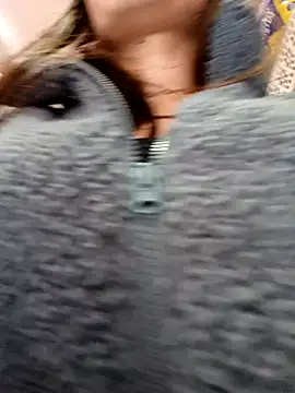 Snapshot of Violeta_12- chatting on 02/22/25, 04:30 Violeta 12- online show from 02/22/25, 04:30