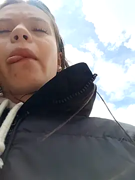 Snapshot of Violeta_12- chatting on 03/17/25, 04:22 Violeta 12- online show from 03/17/25, 04:22