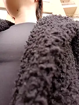 Snapshot of Violeta_12- chatting on 10/31/25, 01:23 Violeta 12- online show from 10/31/25, 01:23