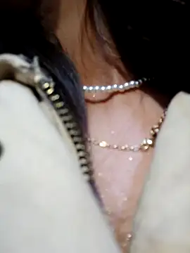 Snapshot of Violeta_12- chatting on 11/04/25, 08:30 Violeta 12- online show from 11/04/25, 08:30