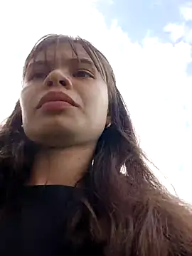 Snapshot of Violeta_12- chatting on 11/11/25, 03:56 Violeta 12- online show from 11/11/25, 03:56