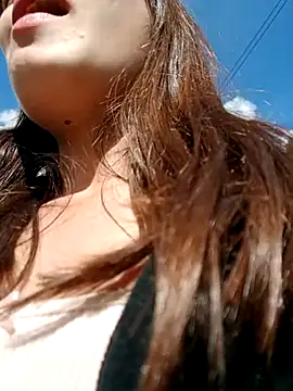 Snapshot of Violeta_12- chatting on 11/18/25, 07:18 Violeta 12- online show from 11/18/25, 07:18