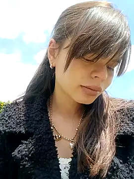 Snapshot of Violeta_12- chatting on 12/01/25, 04:01 Violeta 12- online show from 12/01/25, 04:01