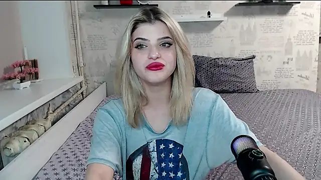AleksandraFlores online show from 04/14/26, 11:55