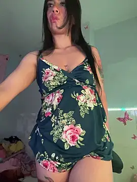 Snapshot of CieloTaylor chatting on 03/19/25, 01:21 CieloTaylor online show from 03/19/25, 01:21