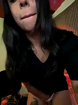 Snapshot of CieloTaylor chatting on 10/20/25, 10:10 CieloTaylor online show from 10/20/25, 10:10