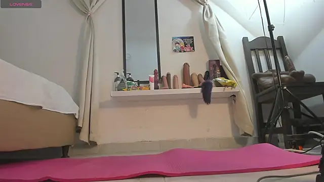 Alessiiaa  online show from 10/24/25, 07:32