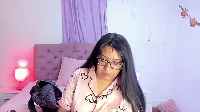 Latinabombsheell online show from 10/16/25, 03:29