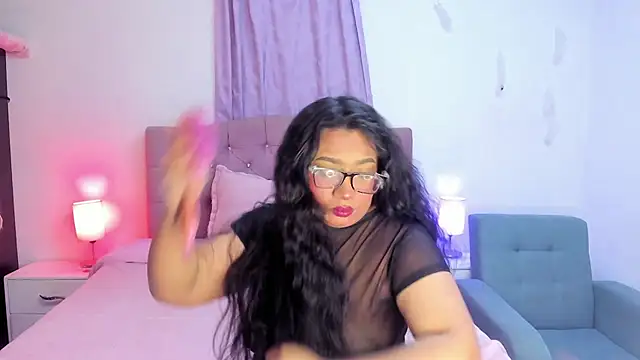 Latinabombsheell online show from 01/07/26, 04:15