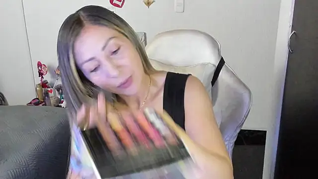 Andreina Suann online show from 02/11/26, 10:53