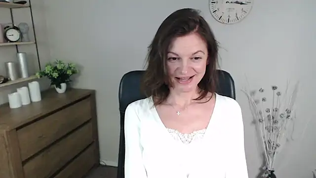 VivianWILD online show from 01/08/25, 09:53