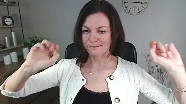 VivianWILD online show from 01/16/25, 06:46