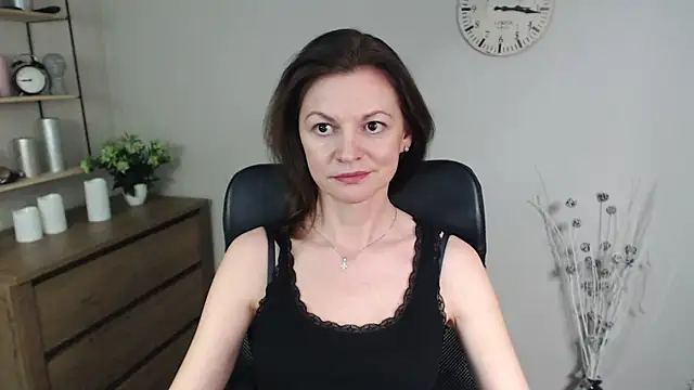 VivianWILD online show from 01/16/25, 01:58