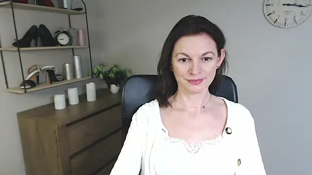 VivianWILD online show from 01/31/25, 06:03