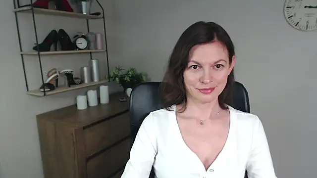 VivianWILD online show from 02/13/25, 01:15