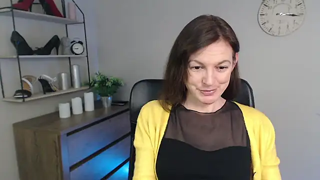 VivianWILD online show from 03/04/25, 10:13