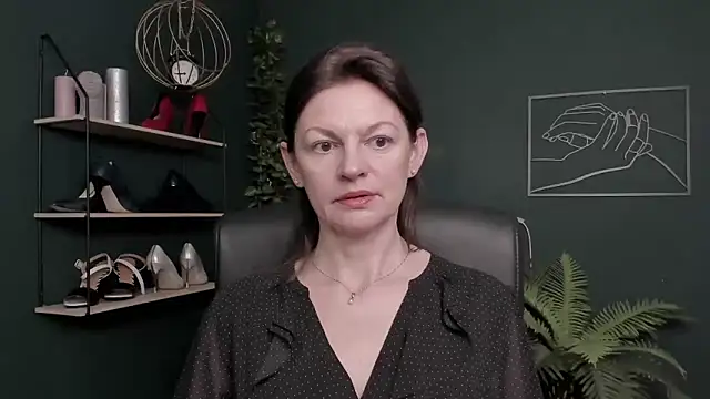 VivianWILD online show from 11/13/25, 07:40