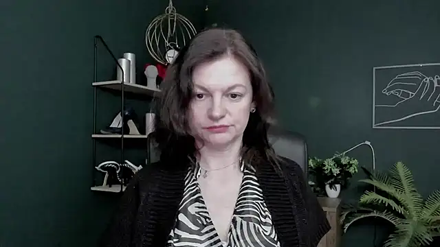 VivianWILD online show from 03/30/26, 05:52