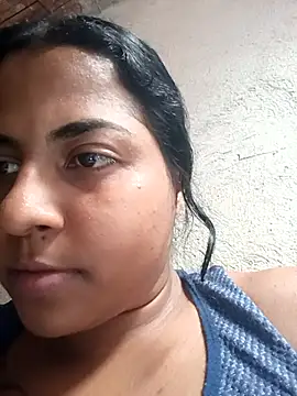 Giselabrunette25 online show from 03/10/26, 02:44