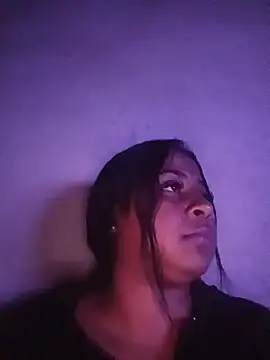 Snapshot of Giselabrunette25 chatting on 05/19/26, 01:56 Giselabrunette25 online show from 05/19/26, 01:56