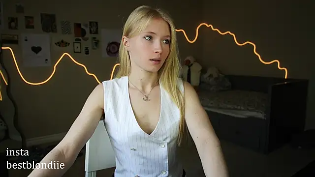 bestblonde online show from 03/03/25, 05:50