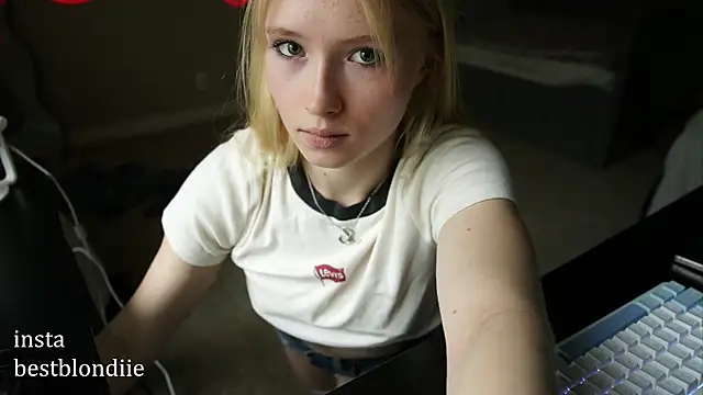 bestblonde online show from 03/15/25, 05:26