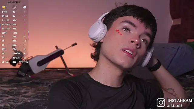 Angelo 018 online show from 11/02/25, 06:05