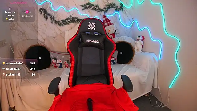 Miki Kivi online show from 12/29/24, 03:54