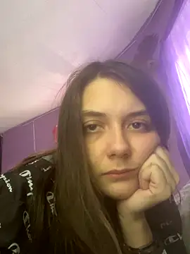 itzcheyduh online show from 10/13/25, 08:53