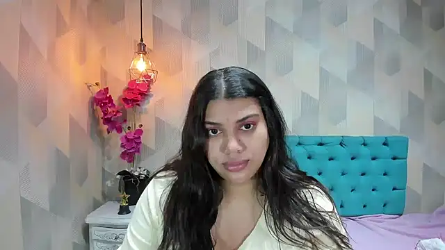 LindaBreeS online show from 06/26/26, 01:15