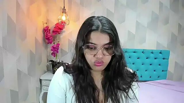 LindaBreeS online show from 07/01/26, 01:45
