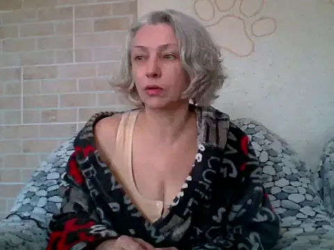 Snapshot of Lorie_Carrie chatting on 04/23/26, 09:19 Lorie Carrie online show from 04/23/26, 09:19