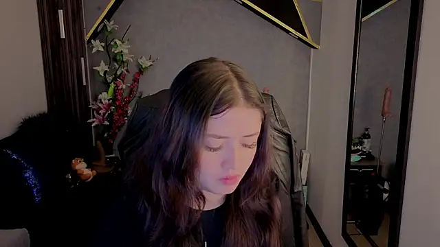 almma shy online show from 10/07/25, 01:19
