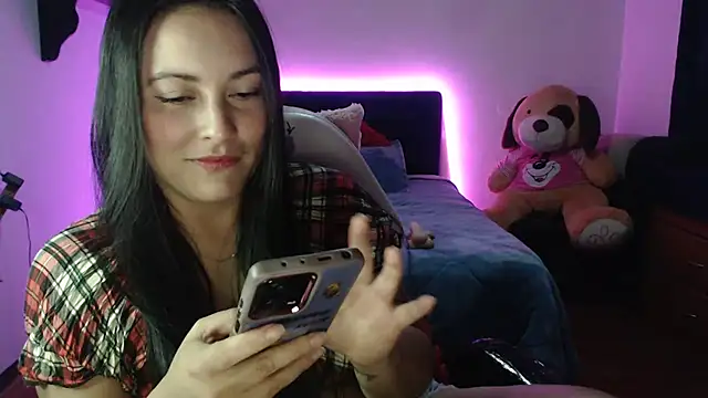 Allisonnlopez online show from 01/15/25, 08:26