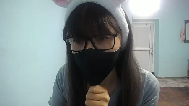 elllaaxx online show from 10/17/25, 04:26