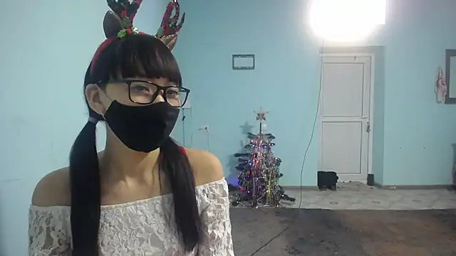 elllaaxx online show from 12/22/25, 04:09
