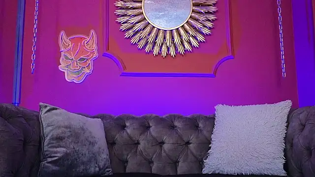 Julieta Russell online show from 01/14/26, 12:11