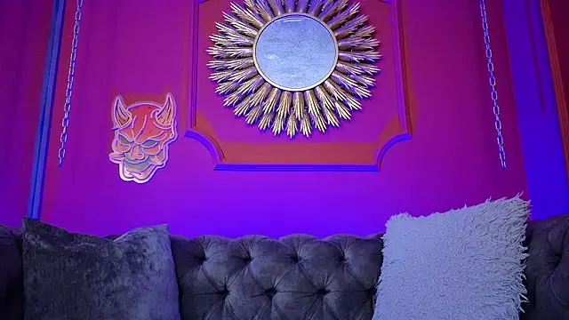 Julieta Russell online show from 03/25/26, 12:11