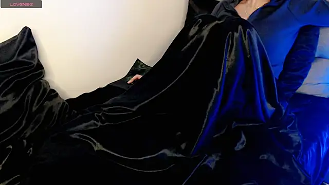 hotmask online show from 12/19/25, 06:59