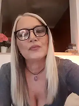 kikkastar online show from 12/01/24, 08:09