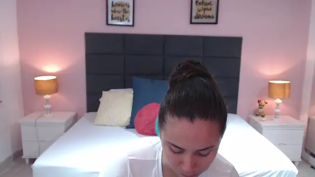 MadisonJenner online show from 02/09/25, 11:58